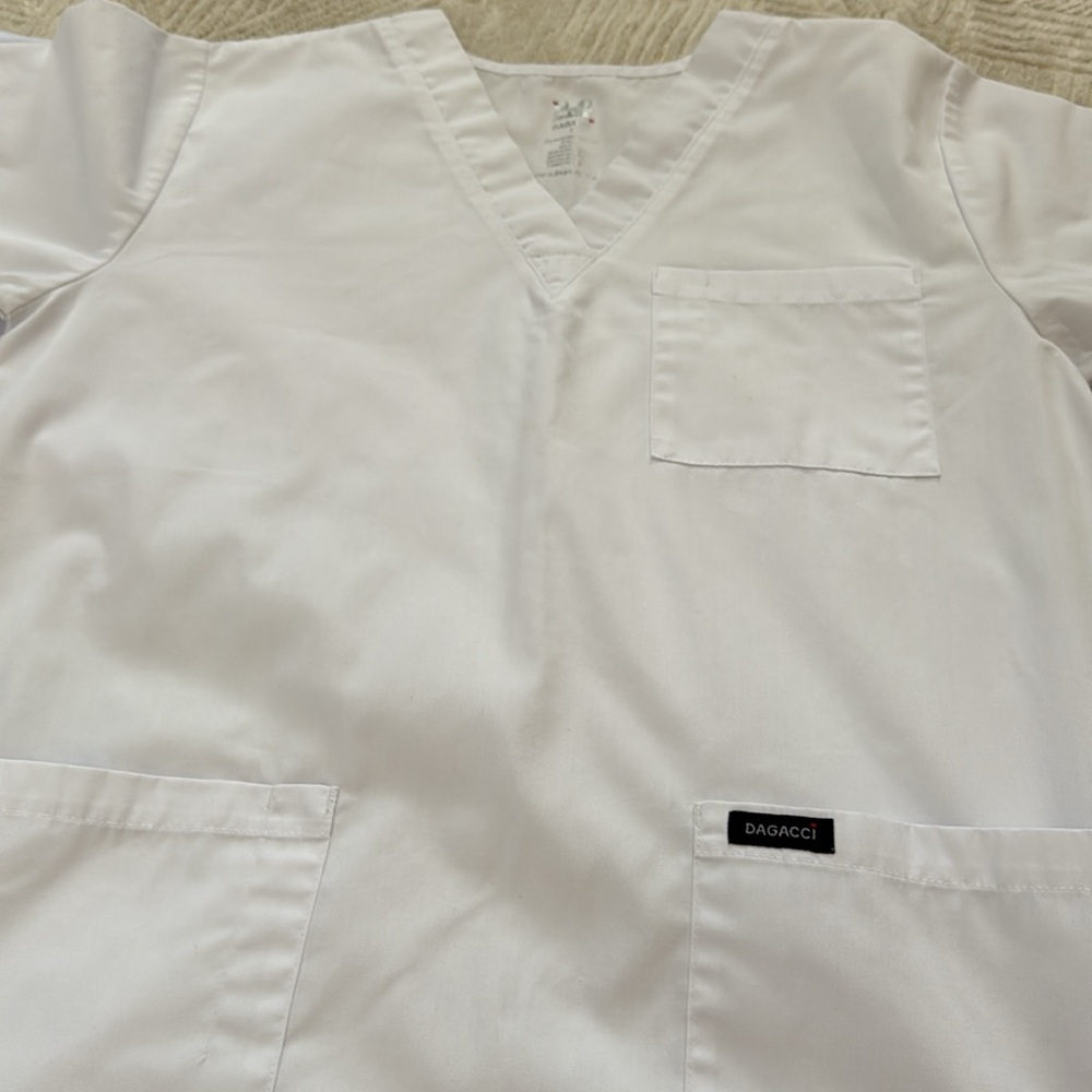 White Scrub Set ❤️ - Picture 6 of 6